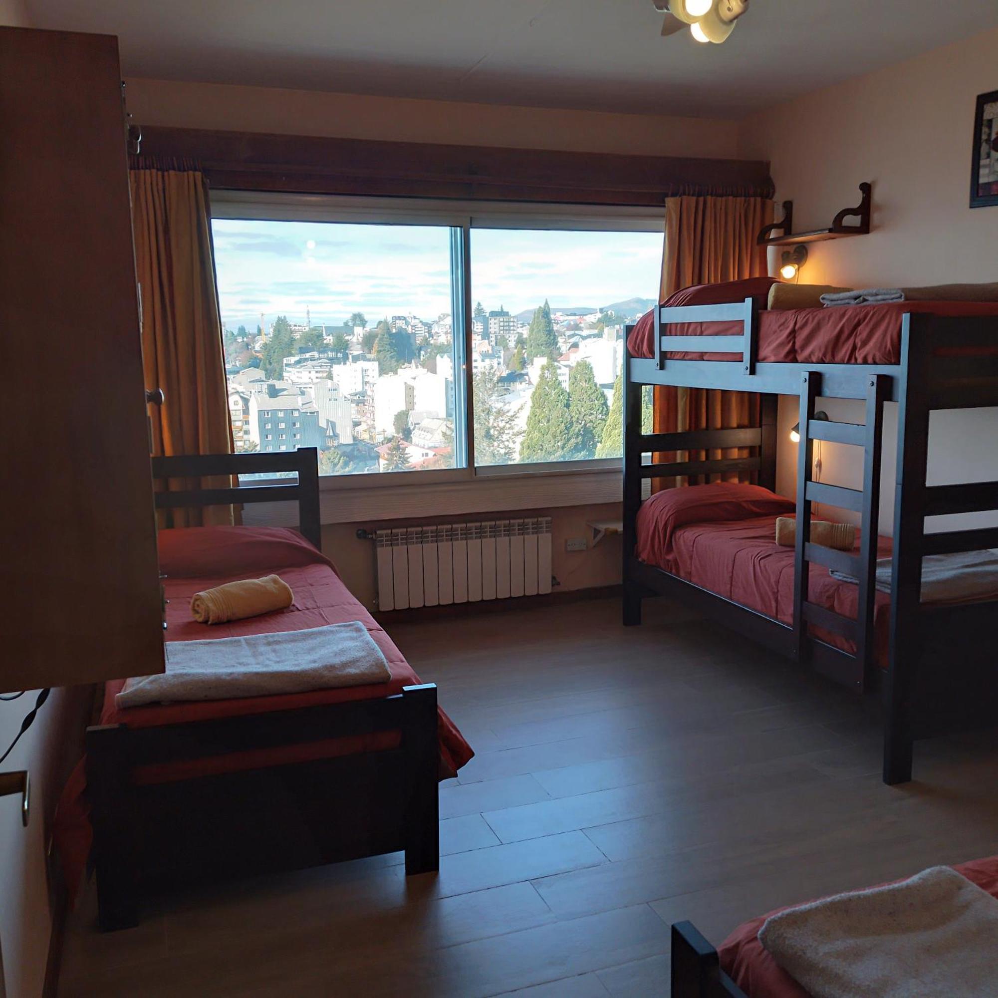 Hostel Penthouse 1004
